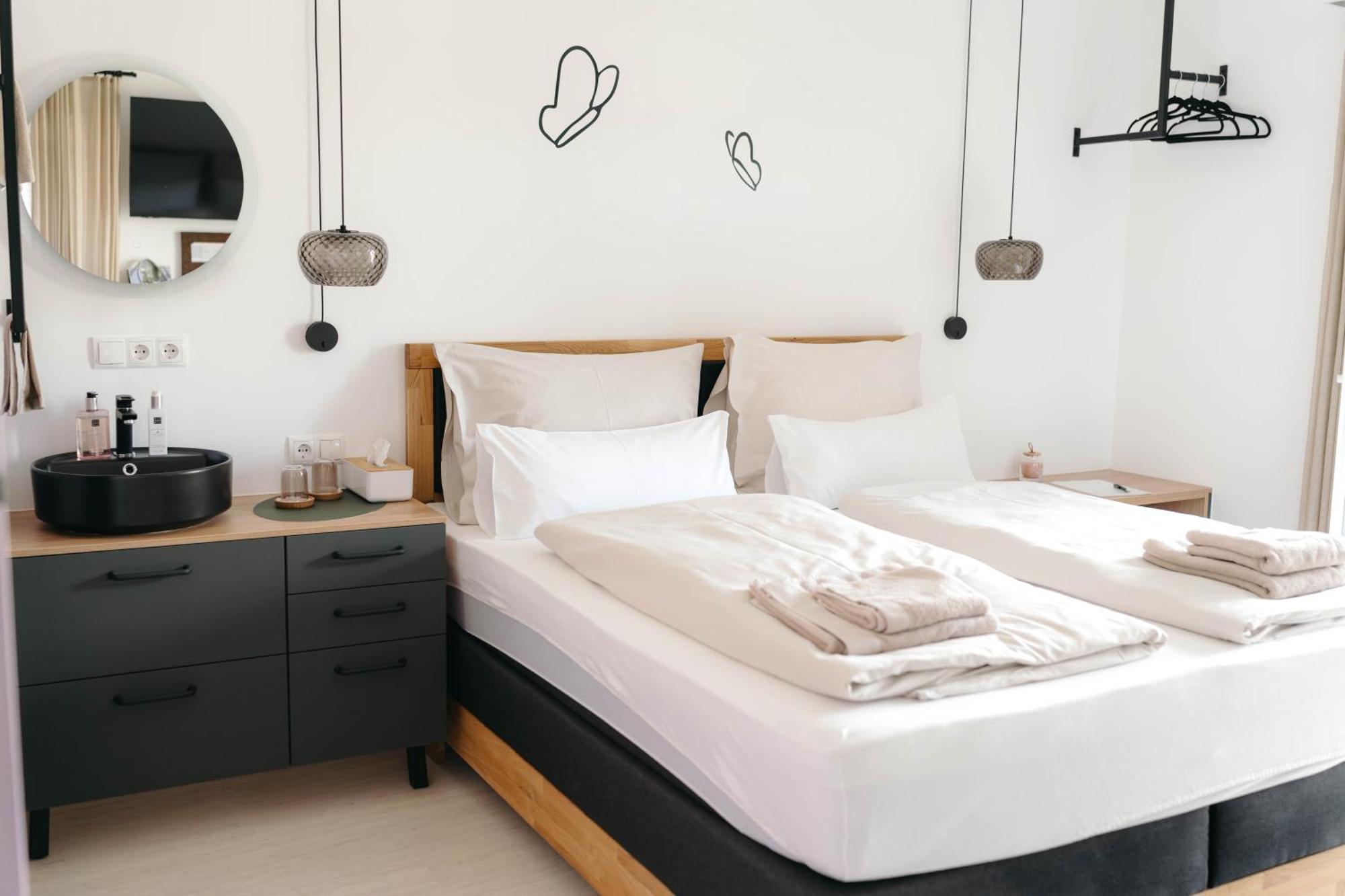 Pension Blumenwiese - Mitten Im Thermenland Burgau Ngoại thất bức ảnh